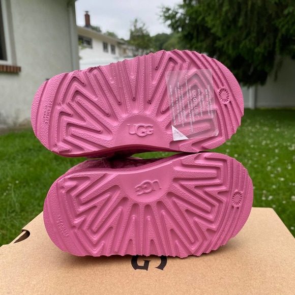 NWT/NIB UGG Toddler Classic II Glitter Leopard Animal Print Boots (sizes 7) - Picture 6 of 7